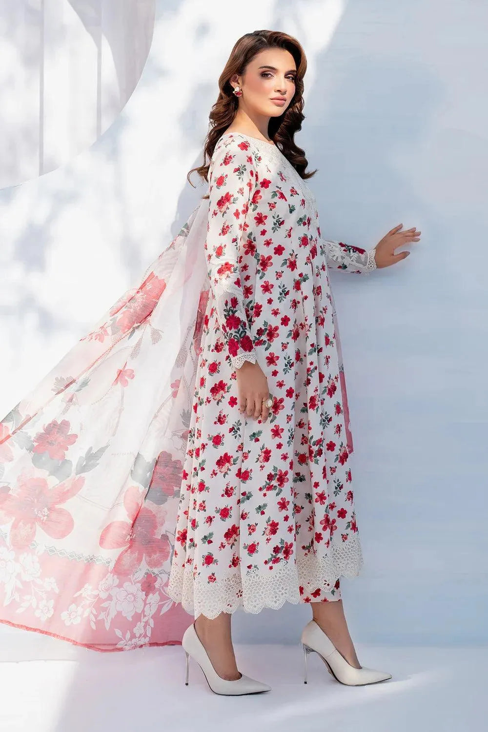 Floral Grace Printed Kurta – White & Red